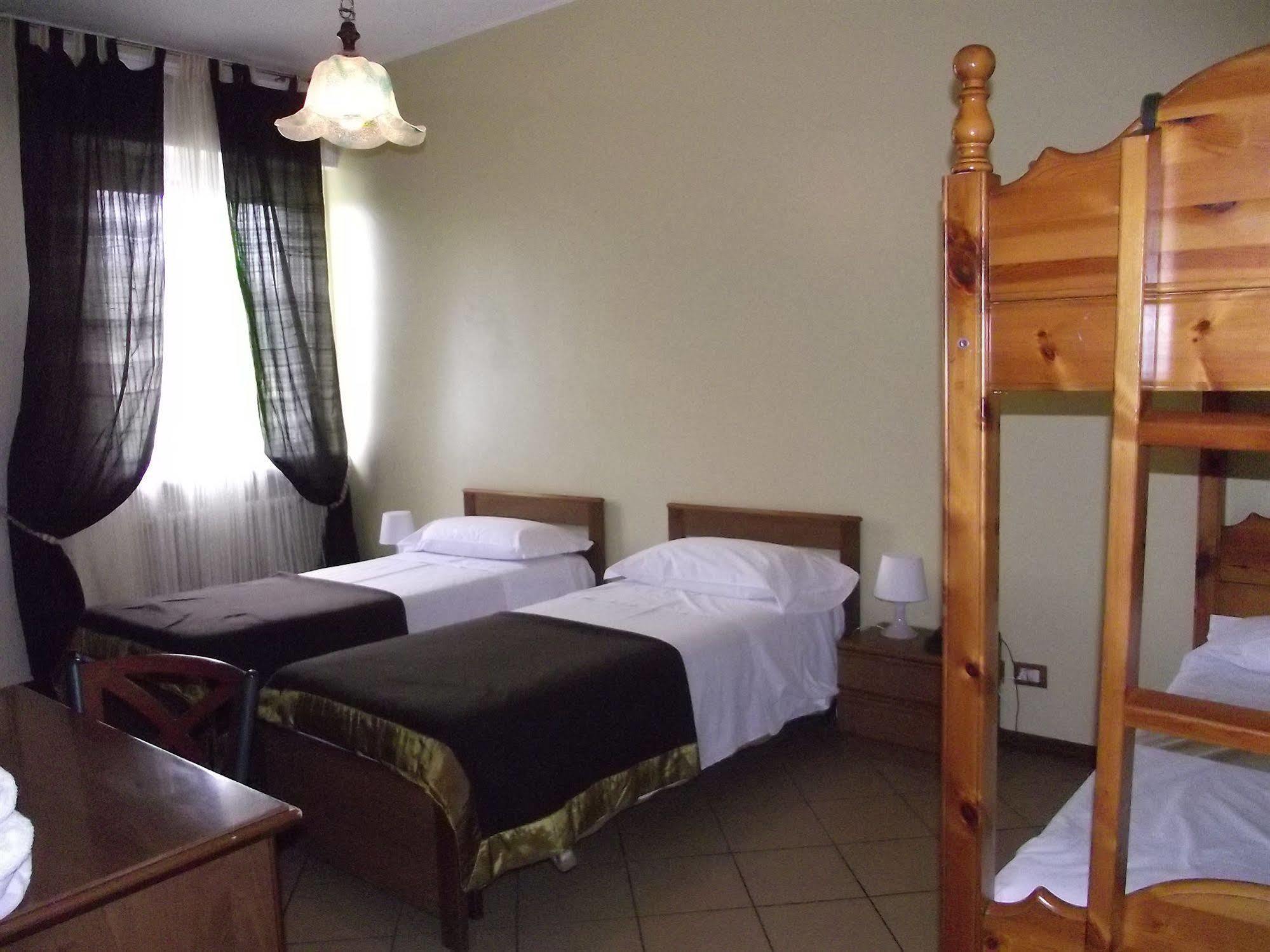 Hotel Ventolosa Villa dʼAlmè 外观 照片